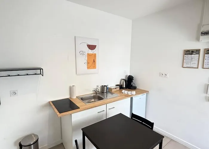 Soh Rent 1tv - Wifi Proche Gare Semesterbostad *